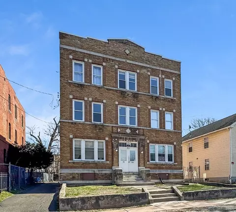 142 Clark St, Hartford, CT 06120
