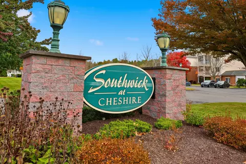 40 Southwick Ct #201, Cheshire, CT 06410