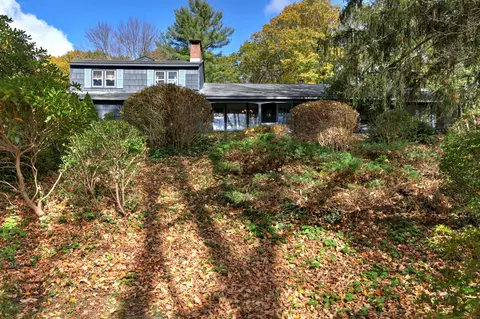 623 Southford Rd, Southbury, CT 06488