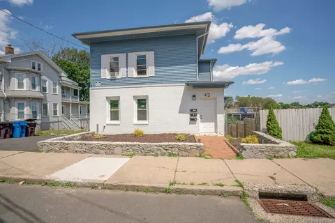 42 Prospect St, New Britain, CT 06051
