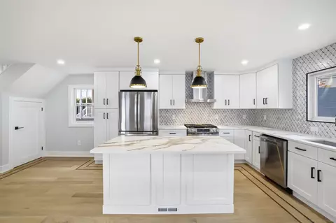 131 Henry St, Greenwich, CT 06830