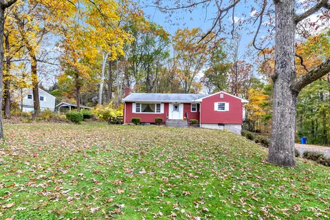 12 Millbrook Rd, Shelton, CT 06484