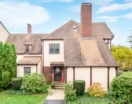 237 Strawberry Hill Ave #2, Stamford, CT 06902