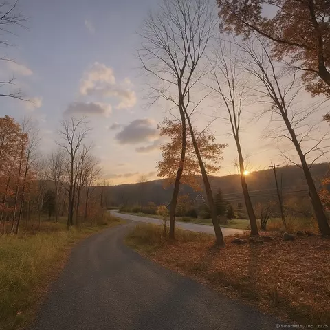574 Oxford Rd, Oxford, CT 06478