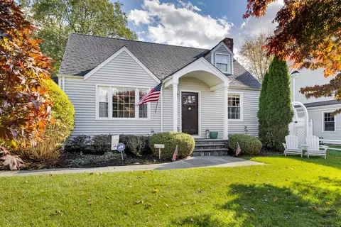 25 Millspaugh Dr, Fairfield, CT 06824