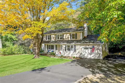 19 Littlebrook Rd, Darien, CT 06820
