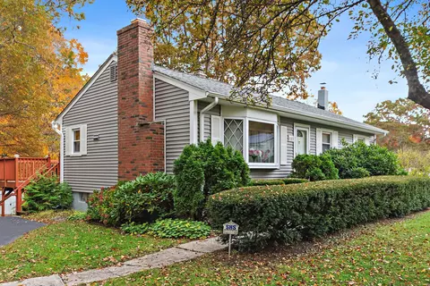 485 Chapel Hill Rd, Oakdale, CT 06370