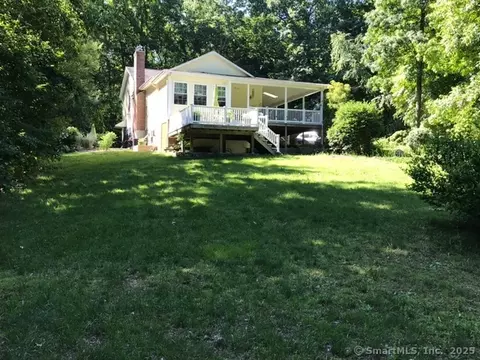 251 Chestnut Hill Rd, Colchester, CT 06415