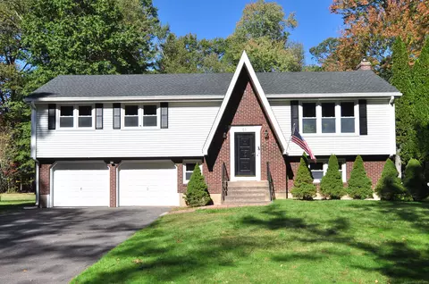 88 Lincoln Way, Windsor, CT 06095