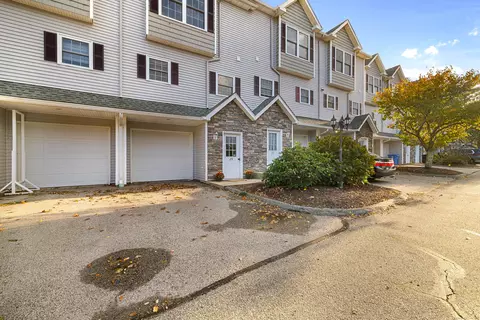 296 Hamilton Ave #29, Norwich, CT 06360