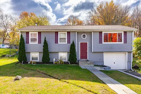 119 Lincolndale Dr, Waterbury, CT 06704