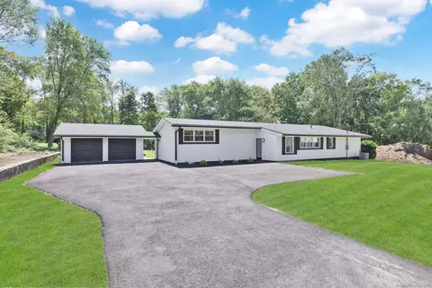 55 Harvest Ridge Rd, Stratford, CT 06614