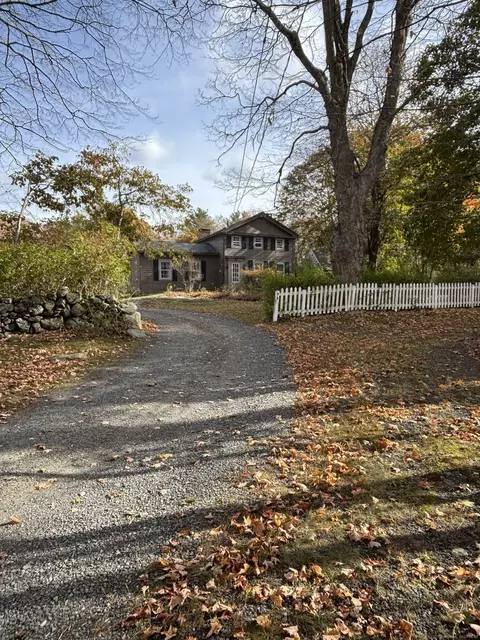 95 Buttonball Rd, Old Lyme, CT 06371