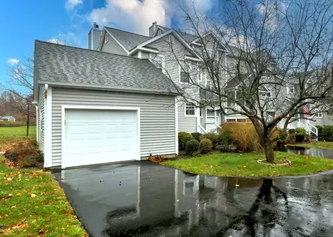 1301 Winslow Dr #1301, Watertown, CT 06795