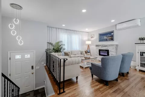 85 Padanaram Rd, Danbury, CT 06811