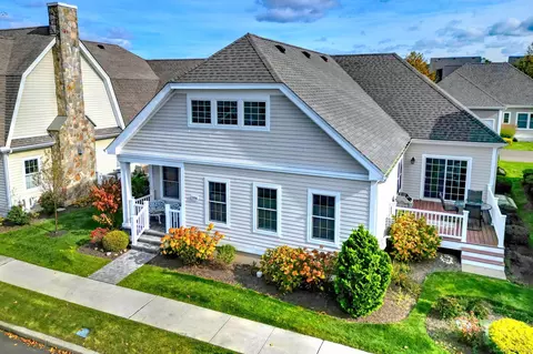 206 Deerfield Ln #206, Orange, CT 06477