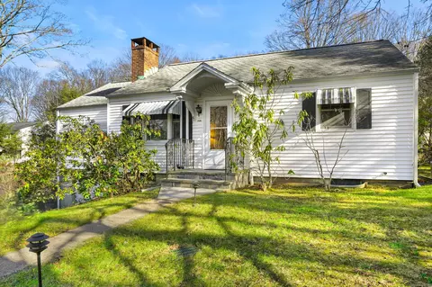 6 Windaway Rd, Bethel, CT 06801