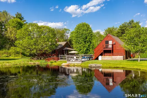 38 Old Turnpike Rd, Bantam, CT 06750