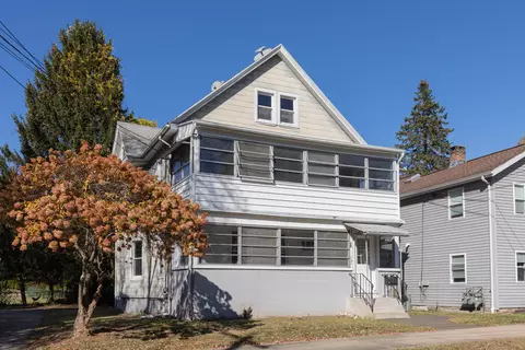 29 8th St, Derby, CT 06418