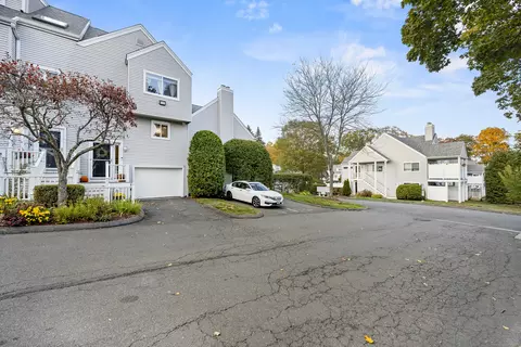78 Country Pl #78, Shelton, CT 06484