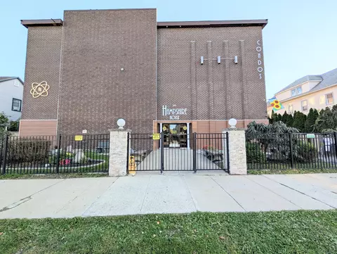 393 Laurel Ave #203, Bridgeport, CT 06605