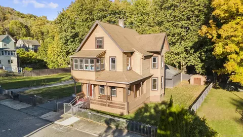 13 French St, Ansonia, CT 06401