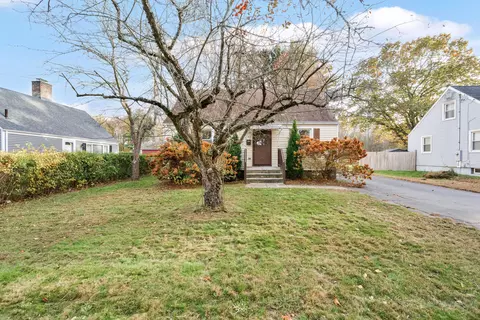 319 Brewer St, East Hartford, CT 06118