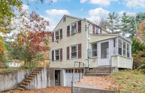 65 Chriswell Dr, Simsbury, CT 06070