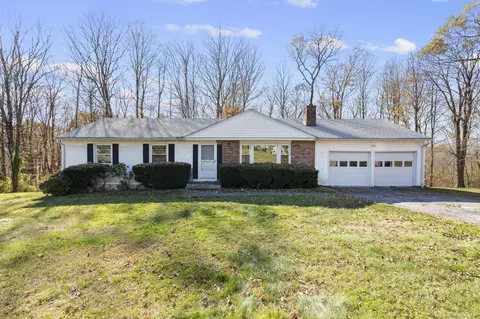 7 Cross Brook Rd, Newtown, CT 06470