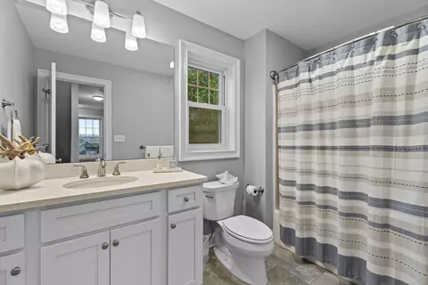 Bath - 3 Arrowhead Rd, Madison, CT 06443 photo 2 of 4
