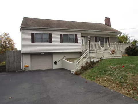 220 Morgan Ln, West Haven, CT 06516