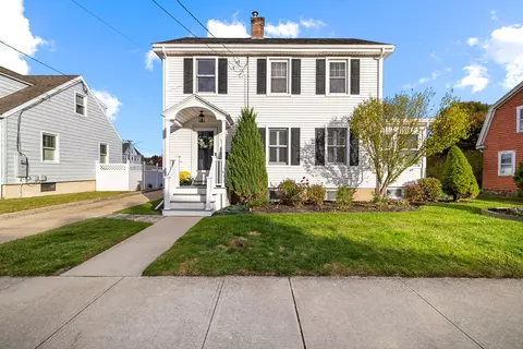 52 William St, Pawcatuck, CT 06379