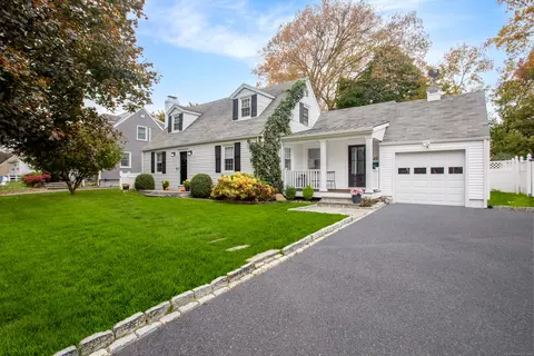 49 Barbara Dr, Norwalk, CT 06851
