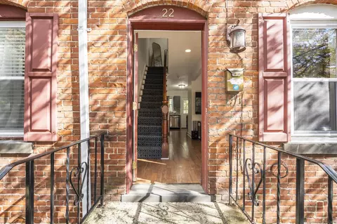 18 Brown Ave #22, Stamford, CT 06902