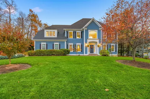 20 Bart Dr, Canton, CT 06019