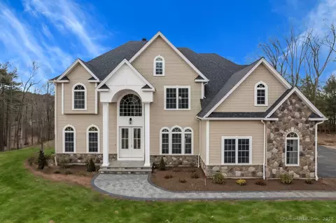 96 Crosby Rd, Glastonbury, CT 06033