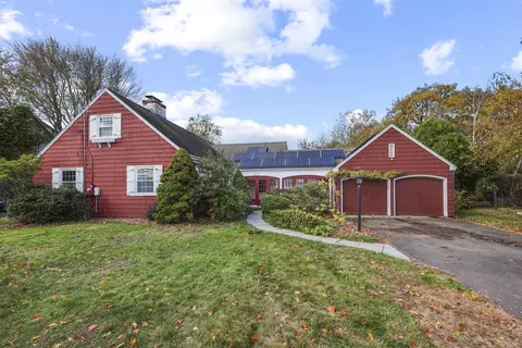 479 S Main St, West Hartford, CT 06110