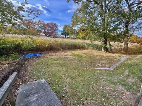 67 Lincoln Ave, Milford, CT 06460