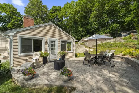 79 Fall Rd, Guilford, CT 06437