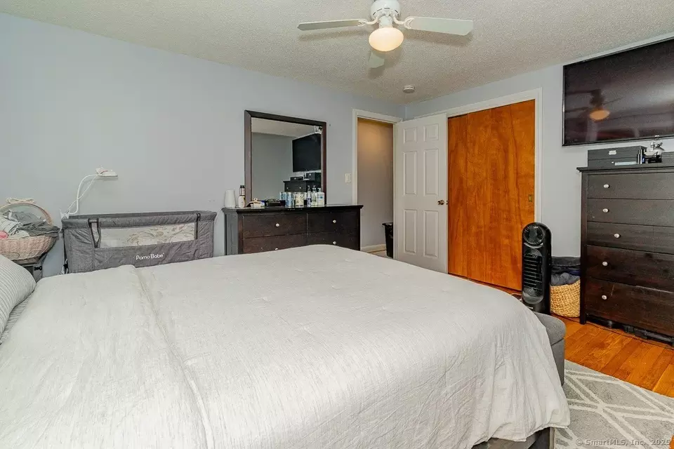 Bedroom - 37 Two Stone Dr, Wethersfield, CT 06109 photo 3 of 5