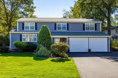 47 Gannet Dr, Southington, CT 06489