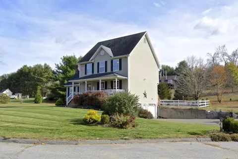 3 Westview Rd, Beacon Falls, CT 06403