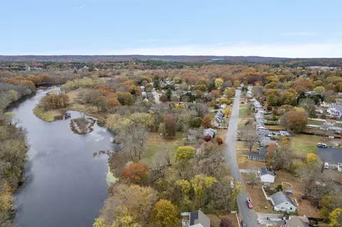 37 Katherine Ave, Killingly, CT 06239 photo 10