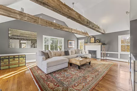 Living - 40 Great Ring Rd, Sandy Hook, CT 06482 photo 1 of 4