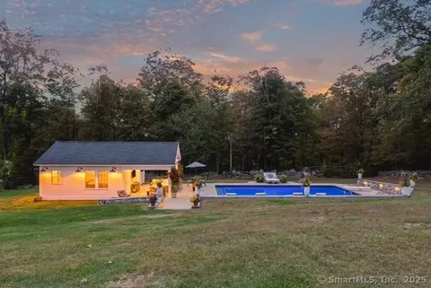 Exterior - 40 Great Ring Rd, Sandy Hook, CT 06482 photo 9 of 9