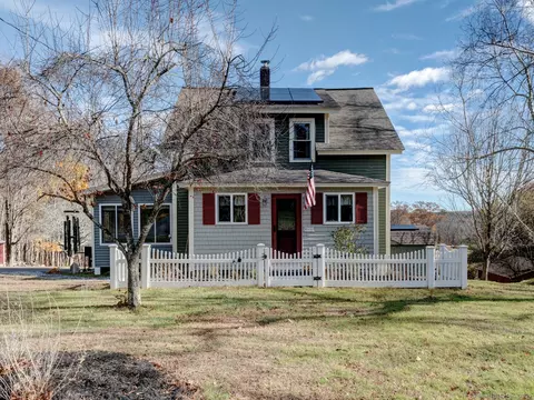 412 Storrs Rd, Mansfield, CT 06250