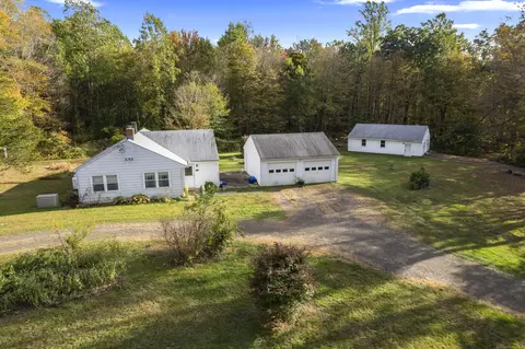 5 Sillimanville Rd, East Hampton, CT 06424