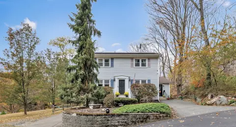 16 Silver Hill Rd, Derby, CT 06418