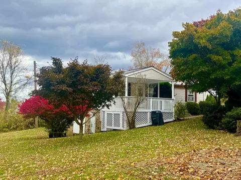 35 Madison Rd, Durham, CT 06422