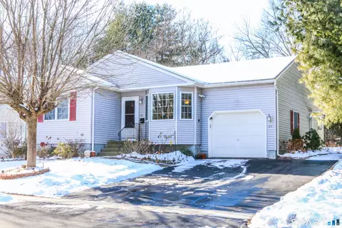 22 Pheasant Hill Dr #22, Enfield, CT 06082